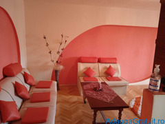 Proprietar, închiriez apartament cu 3 camere, micro 3