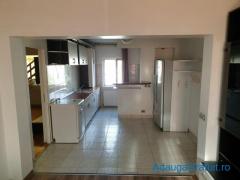 penthaus 6 camere pe strada transilvaniei  utilat mobilat cu 450 de euro