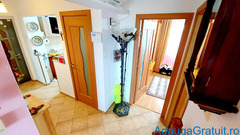 De vanzare apartament cu 2 camere,decomandat, Dumbravita