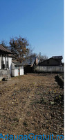 Vand teren cu casa (823 m2 - teren intravilan) Poienarii Burchii