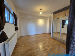 PARTICULAR VAND GARSONIERA