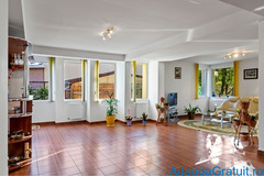 Vila de vanzare, 7 camere, teren 1080mp, zona lacului Fundeni, 600.000euro